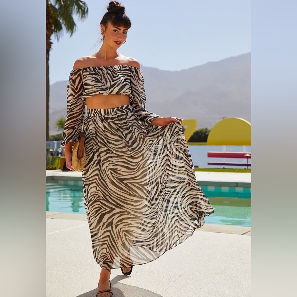 Express x Rachel Zoe Cream and Black Zebra Skirt